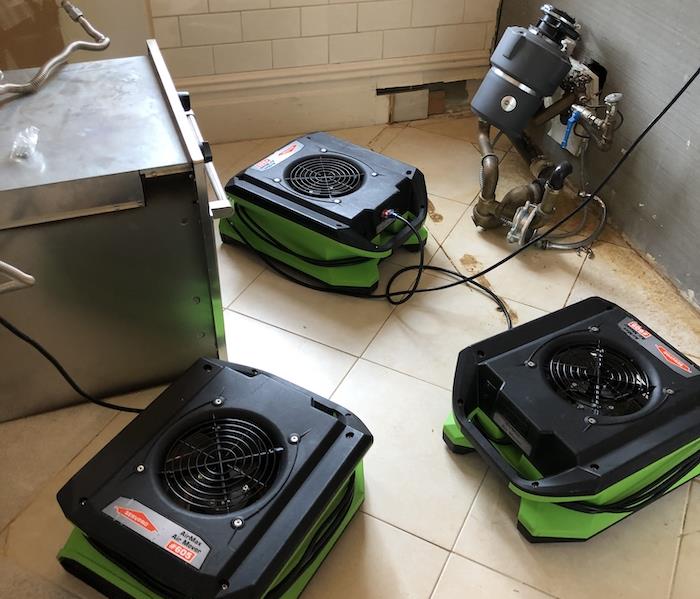 Tile floor and walls with air movers set-up